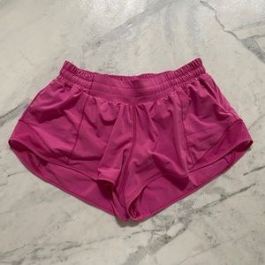 Lululemon Hotty Hot 2'5 Shorts